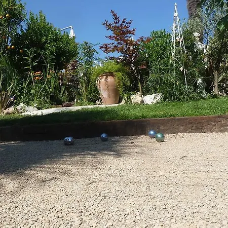 Vendégház La Lezardiere